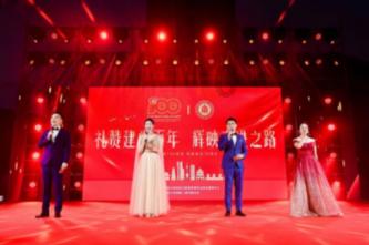 零跑C16实车现身,气场不输理想L8,配后排吸顶屏